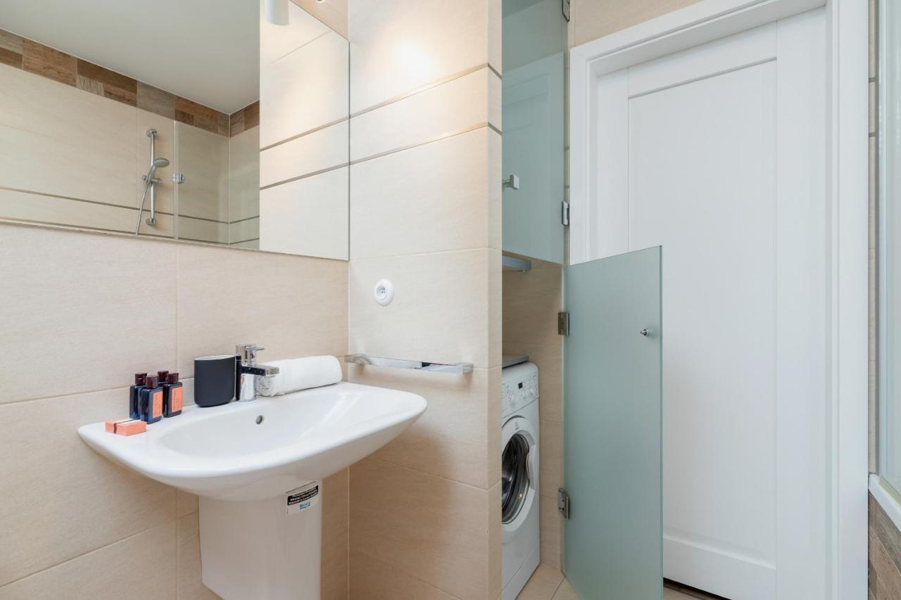 Politechnika Krakowska Apartment By Renters Prestige Dış mekan fotoğraf